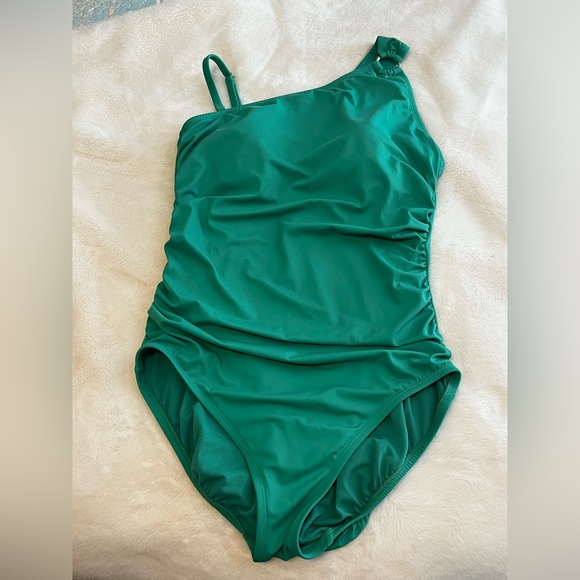Time and Tru Swim Beautiful Green Piece Swimsuit Poshmark